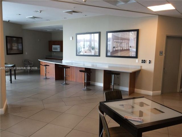 1750 N Bayshore Dr 4912, Miami, FL 33132