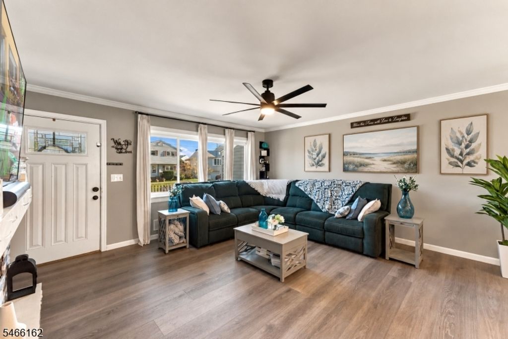 27 Harrison Ave, Carteret Boro, NJ 07008 — photo 3