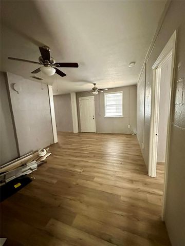 649 NE WALDO ROAD, Gainesville, FL 32641