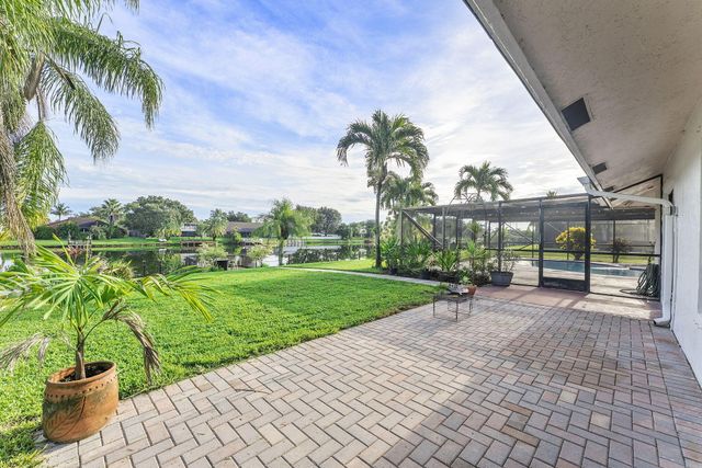 154 SANTA MONICA Avenue, Royal Palm Beach, FL 33411