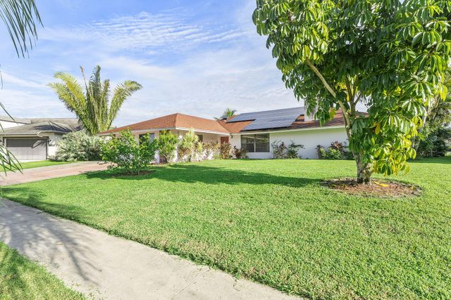 154 SANTA MONICA Avenue, Royal Palm Beach, FL 33411
