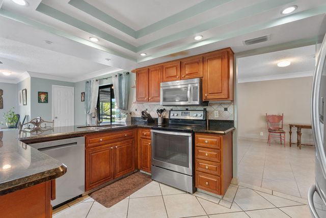 154 SANTA MONICA Avenue, Royal Palm Beach, FL 33411