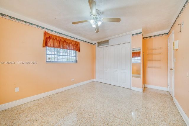 9961 SW 12th St, Miami, FL 33174