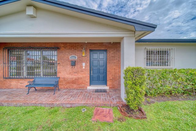 9961 SW 12th St, Miami, FL 33174