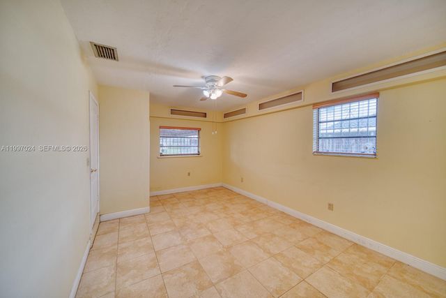 9961 SW 12th St, Miami, FL 33174