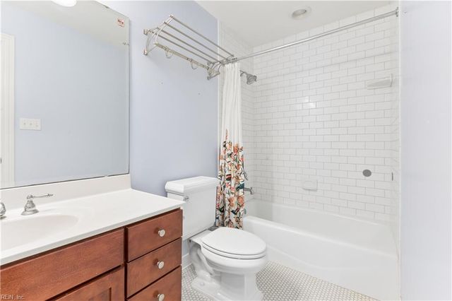11141 Royal LN, Providence Forge, VA 23140
