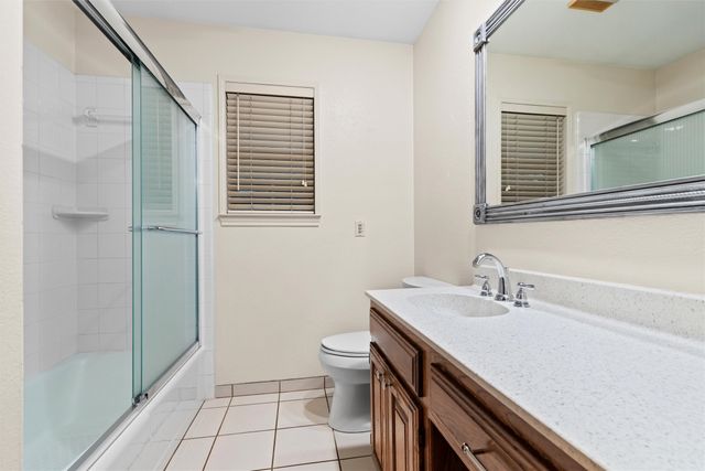 2007 Harwell Street, Grapevine, TX 76051