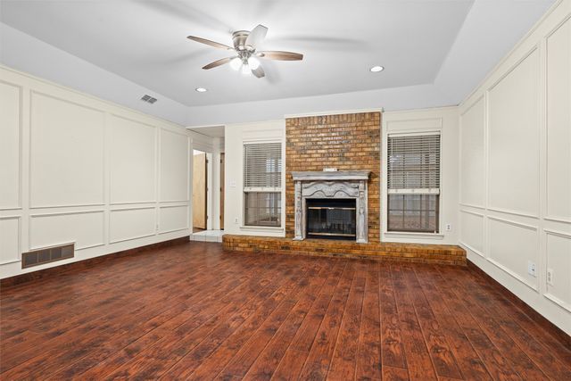 2007 Harwell Street, Grapevine, TX 76051