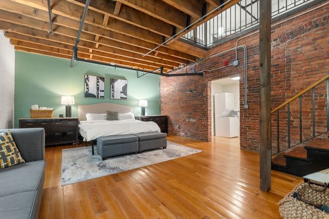 19 Stanhope 1B, Boston, MA 02127