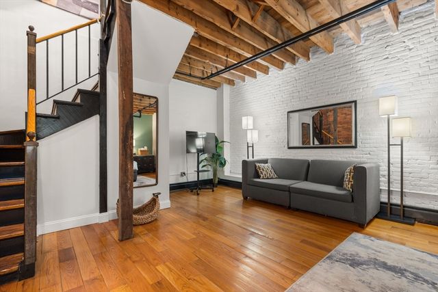 19 Stanhope 1B, Boston, MA 02127