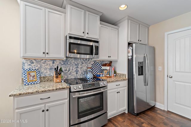 4223 Cherry Laurel Drive SE, Boiling Spring Lakes, NC 28461