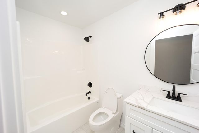 8600 Wading Branch Court, Ooltewah, TN 37363