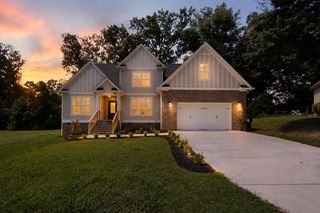 8600 Wading Branch Court, Ooltewah, TN 37363