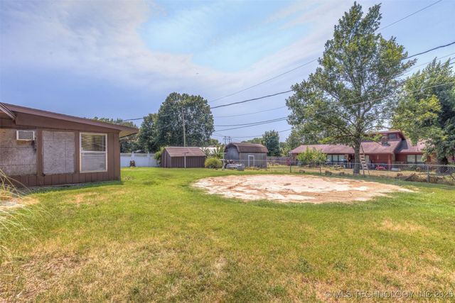 405 Mockingbird Lane, Wagoner, OK 74467