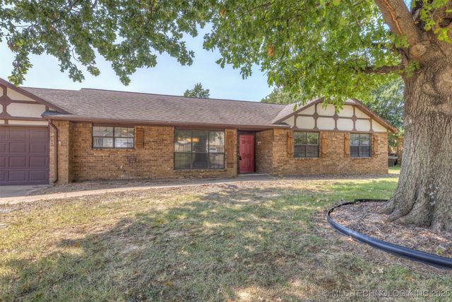 405 Mockingbird Lane, Wagoner, OK 74467