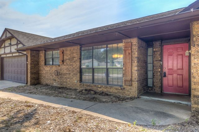 405 Mockingbird Lane, Wagoner, OK 74467