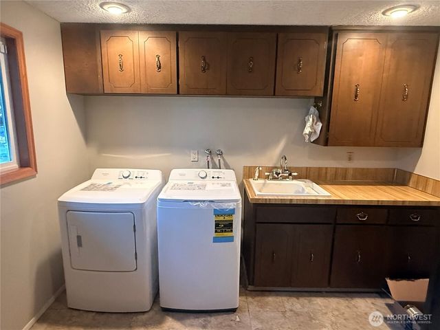 39811 226th Avenue SE, Enumclaw, WA 98022