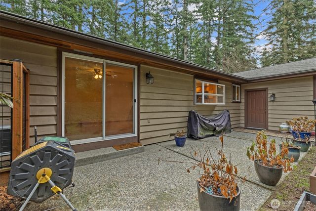 39811 226th Avenue SE, Enumclaw, WA 98022