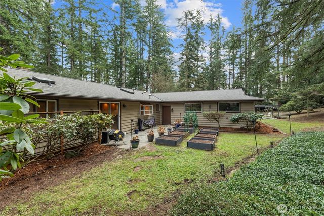 39811 226th Avenue SE, Enumclaw, WA 98022