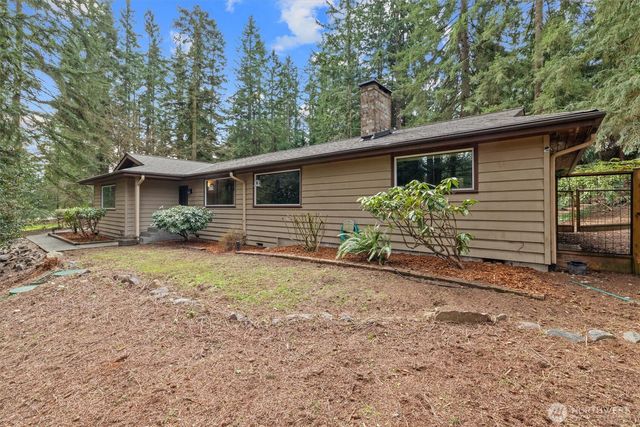 39811 226th Avenue SE, Enumclaw, WA 98022