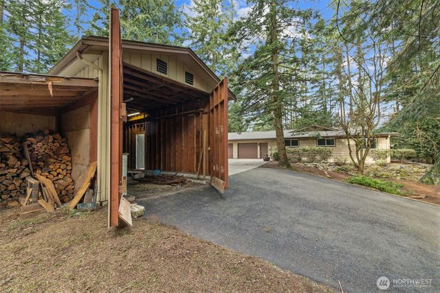 39811 226th Avenue SE, Enumclaw, WA 98022