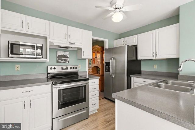 3 HILLTOP CIRCLE, Mechanicsburg, PA 17055