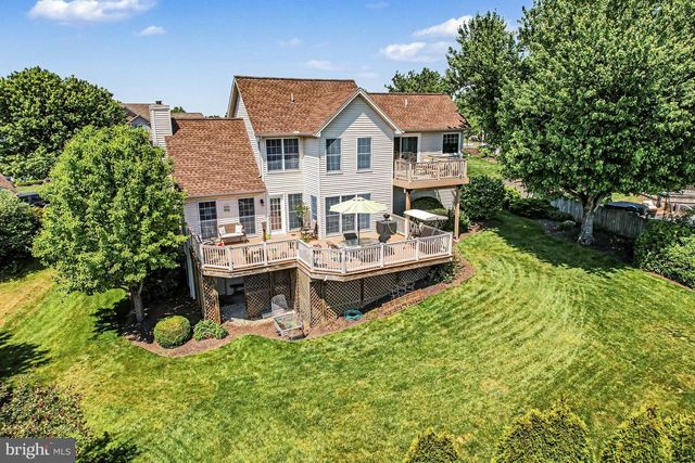 3 HILLTOP CIRCLE, Mechanicsburg, PA 17055