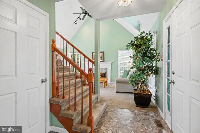 3 HILLTOP CIRCLE, Mechanicsburg, PA 17055