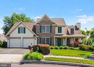 3 HILLTOP CIRCLE, Mechanicsburg, PA 17055
