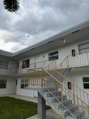 6211 SW 37TH Street 211, Davie, FL 33314