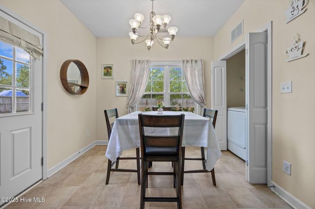 257 E Ivybridge Drive, Hubert, NC 28539