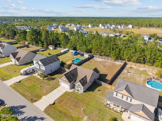 257 E Ivybridge Drive, Hubert, NC 28539