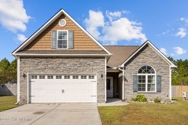 257 E Ivybridge Drive, Hubert, NC 28539