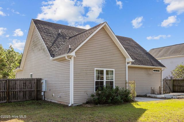 257 E Ivybridge Drive, Hubert, NC 28539