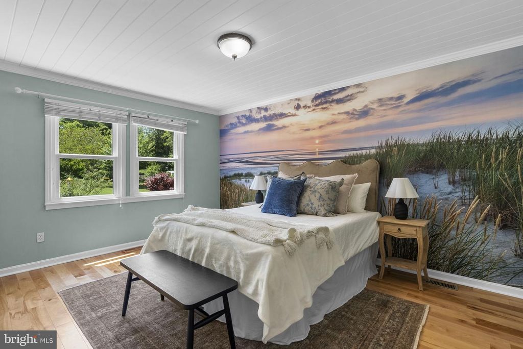 Image 15 of property listing at 1010 SMITH DR, Arnold, MD 21012