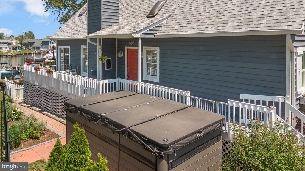 Image 31 of property listing at 1010 SMITH DR, Arnold, MD 21012