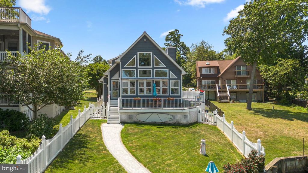 Image 36 of property listing at 1010 SMITH DR, Arnold, MD 21012