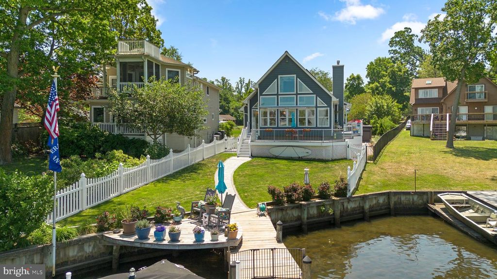 Image 37 of property listing at 1010 SMITH DR, Arnold, MD 21012