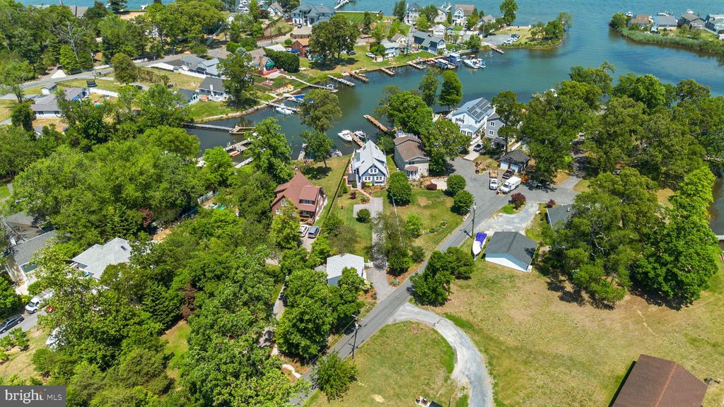 Image 42 of property listing at 1010 SMITH DR, Arnold, MD 21012