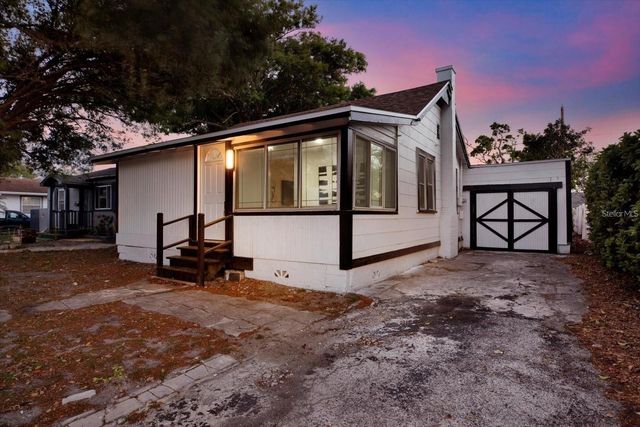 4082 38TH AVENUE N, St Petersburg, FL 33713