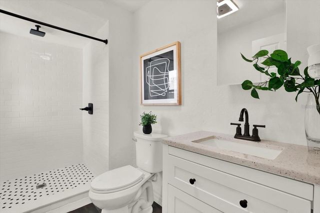 4082 38TH AVENUE N, St Petersburg, FL 33713