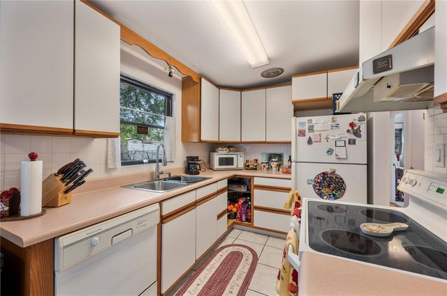 3010 DREWERY AVENUE, Lakeland, FL 33803