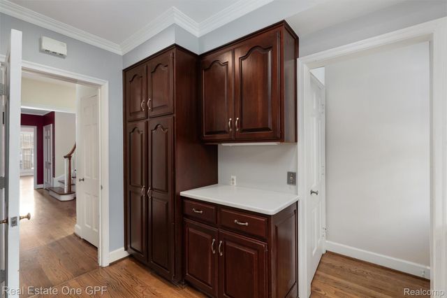 636 Middlesex Road, Grosse Pointe Park, MI 48230