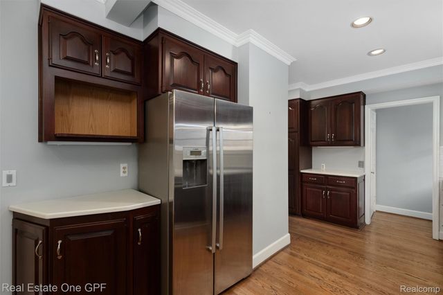 636 Middlesex Road, Grosse Pointe Park, MI 48230