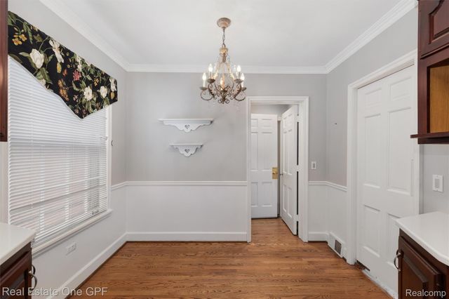 636 Middlesex Road, Grosse Pointe Park, MI 48230