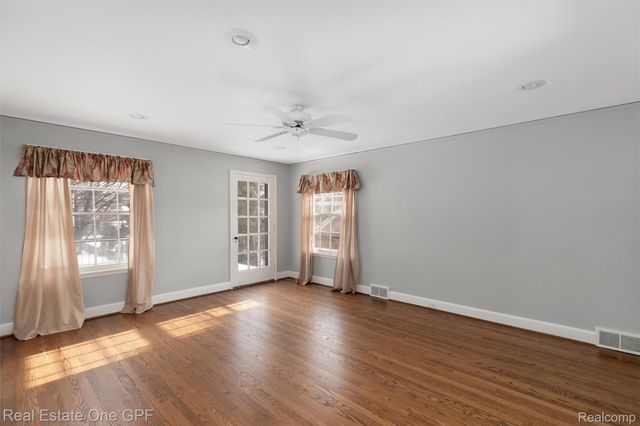 636 Middlesex Road, Grosse Pointe Park, MI 48230