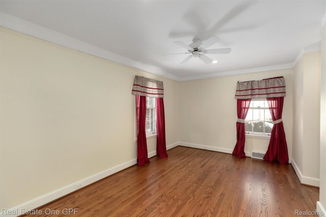 636 Middlesex Road, Grosse Pointe Park, MI 48230