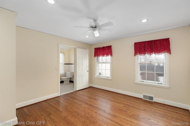 636 Middlesex Road, Grosse Pointe Park, MI 48230