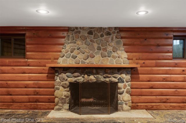 636 Middlesex Road, Grosse Pointe Park, MI 48230