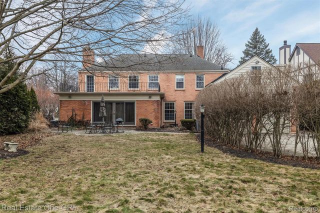 636 Middlesex Road, Grosse Pointe Park, MI 48230